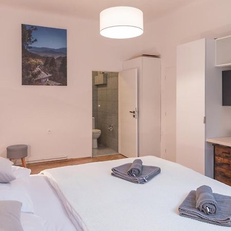 Skolska Junior Apartment Prága Kültér fotó