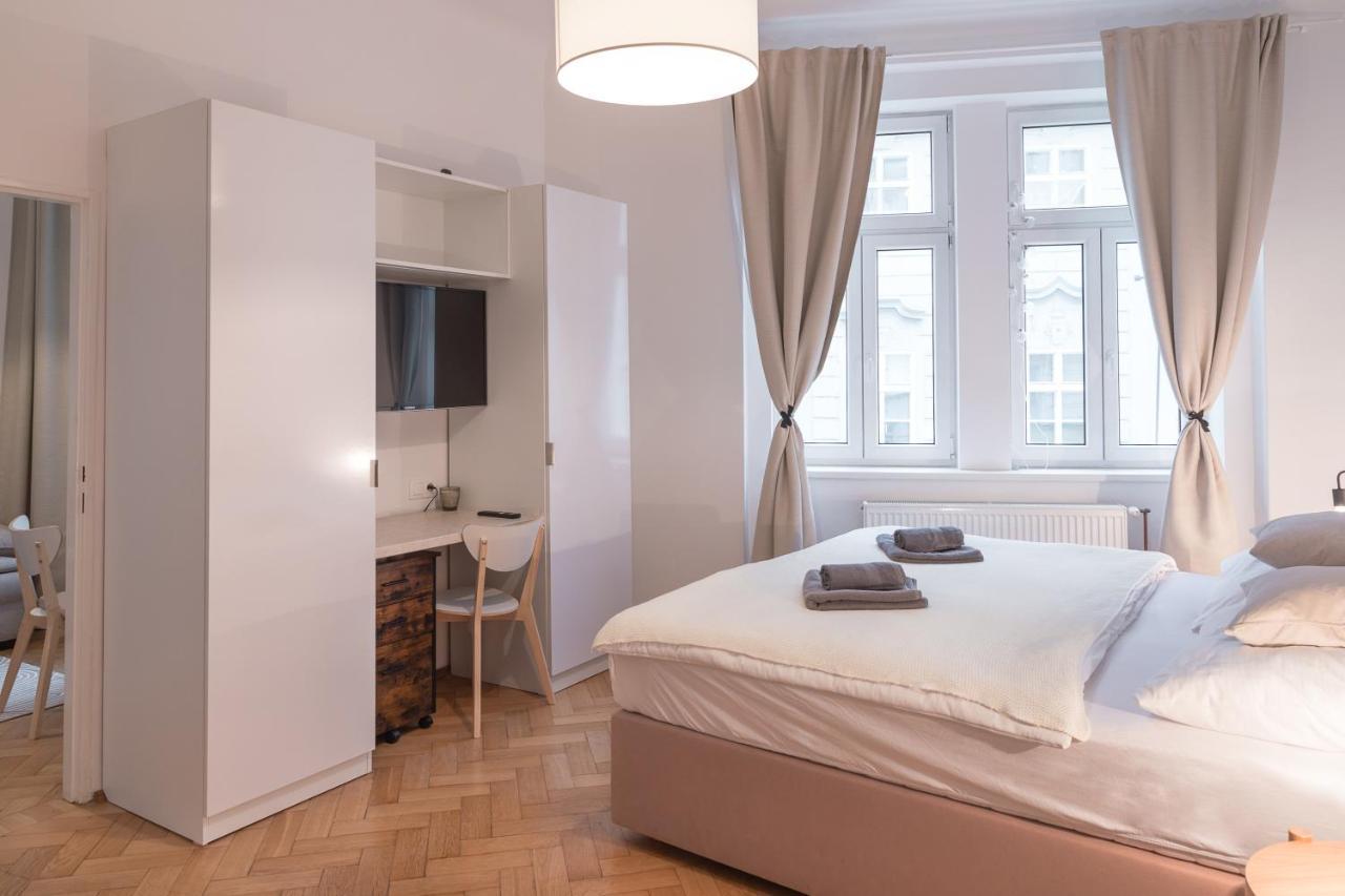 Skolska Junior Apartment Prága Kültér fotó