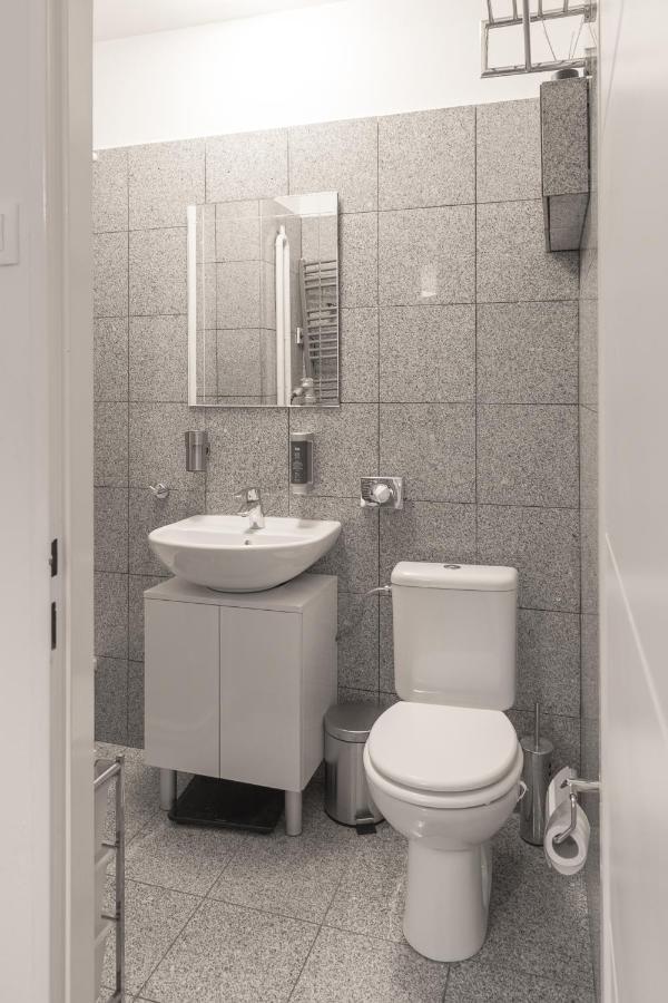 Skolska Junior Apartment Prága Kültér fotó