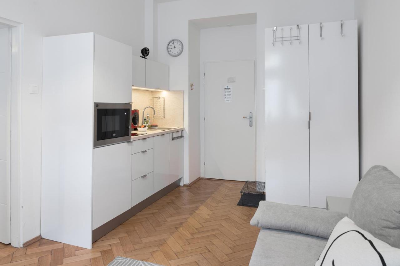Skolska Junior Apartment Prága Kültér fotó