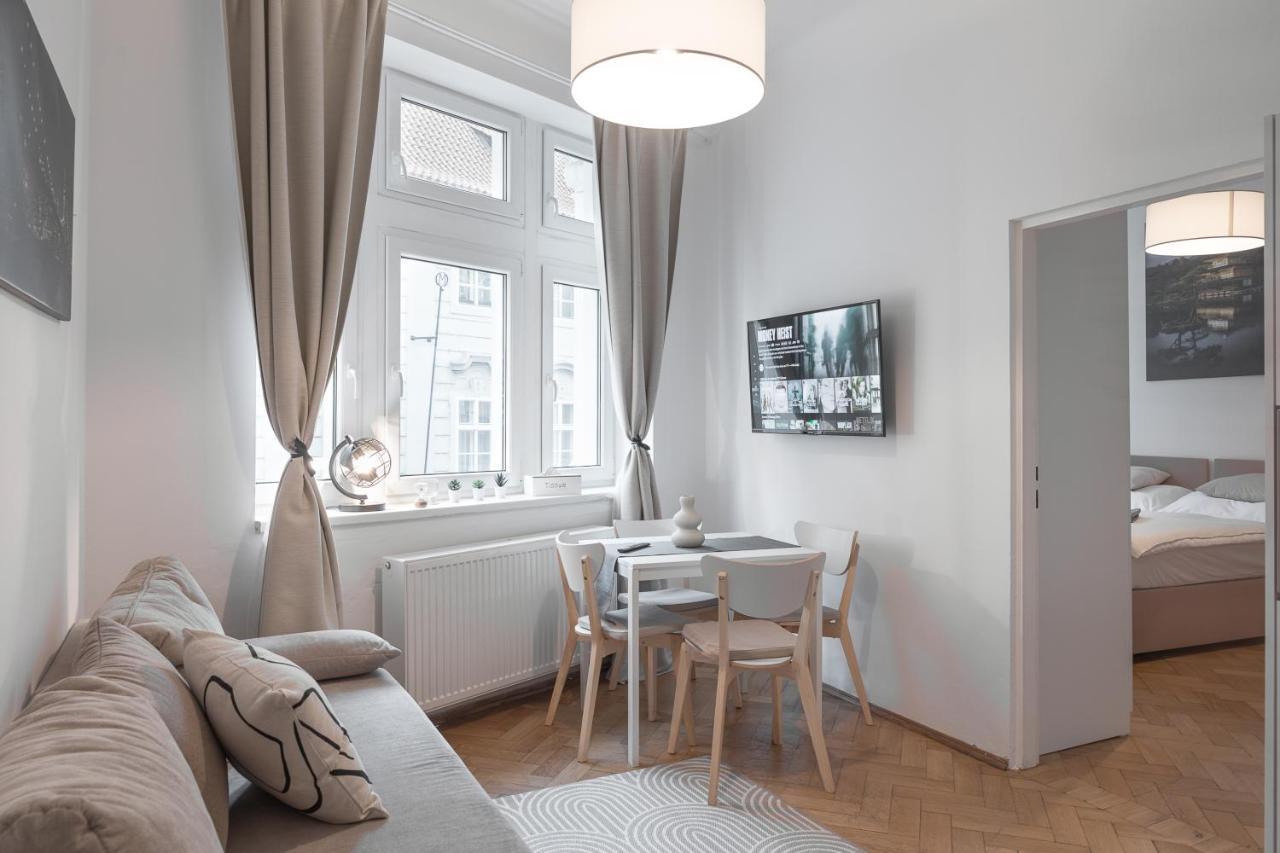 Skolska Junior Apartment Prága Kültér fotó